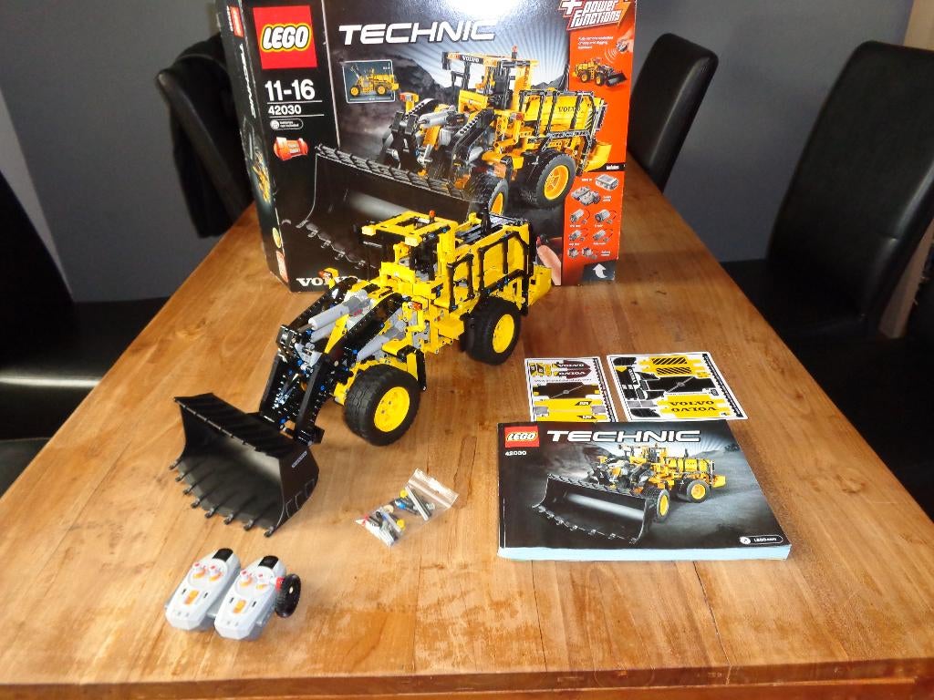 Lego Technic Volvo L350F Wheel Loader, Ophalen of Verzenden, Zo goed als nieuw, Complete set, Lego