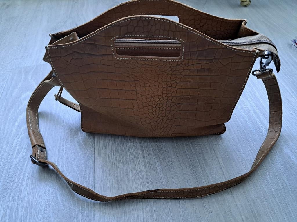 Lederen tas van Chabo (waterschade), Sieraden, Tassen en Uiterlijk, Tassen | Damestassen, Ophalen of Verzenden, Zo goed als nieuw