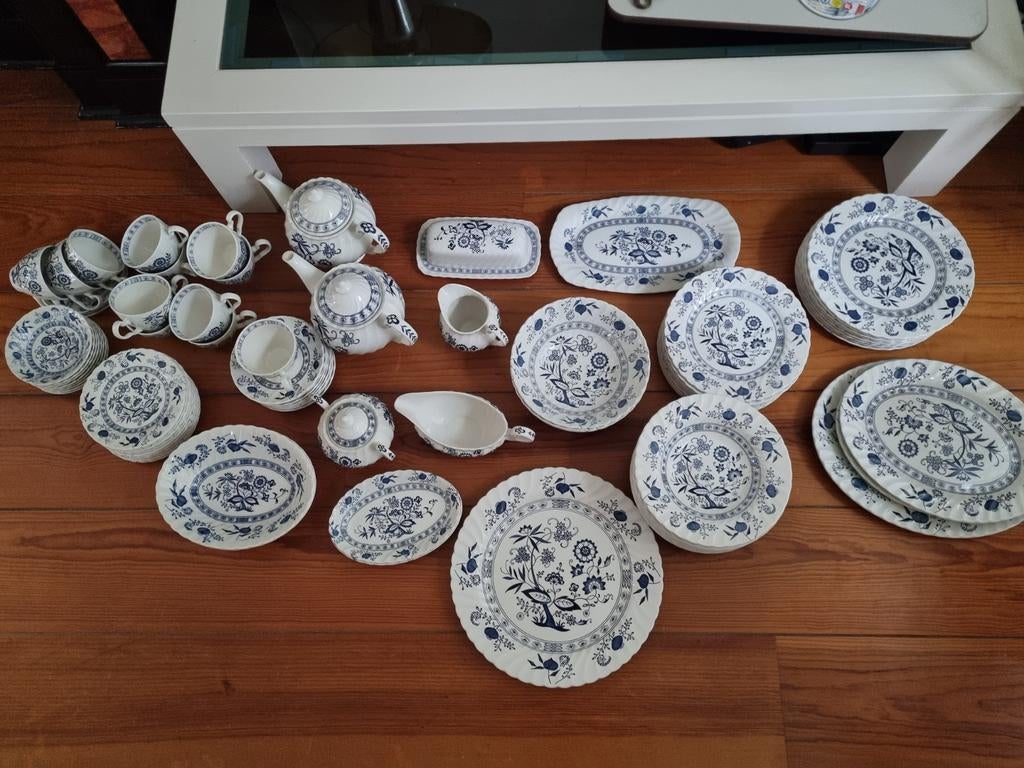 Vintage Enoch Wedgwood Tunstall Blue Heritage Onion Servies, Huis en Inrichting, Keuken | Servies, Ophalen, Gebruikt, Wedgwood