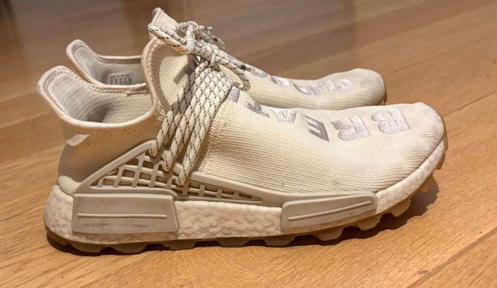 Adidas Human Race (Pharrell Williams), Ophalen