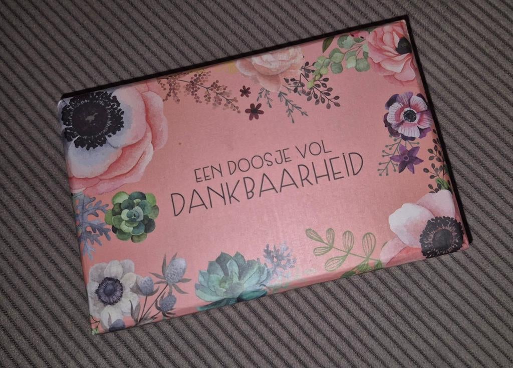 Een Doosje Vol Dankbaarheid, Ophalen of Verzenden, Zo goed als nieuw, Tarot of Kaarten leggen, Overige typen