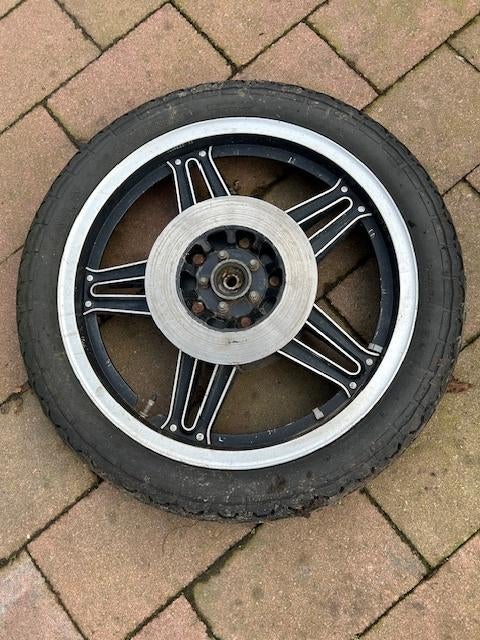 Voorwiel CX500 en 650 met remschijven, Motoren, Ophalen of Verzenden, Gebruikt