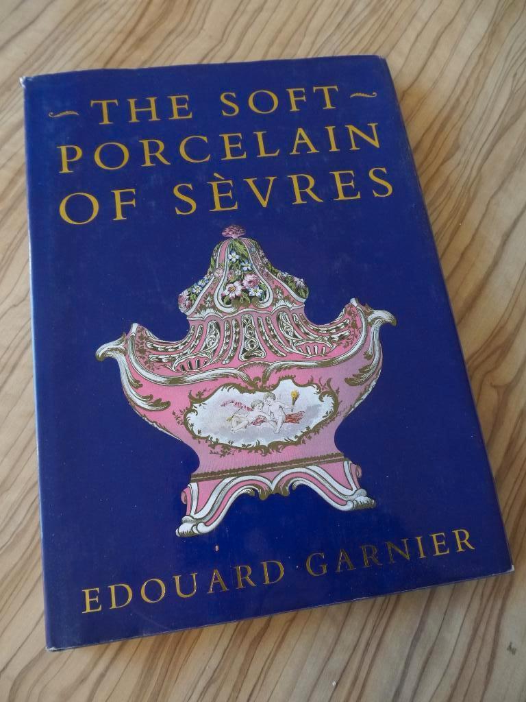 the soft porcelain of sèvres, Ophalen of Verzenden