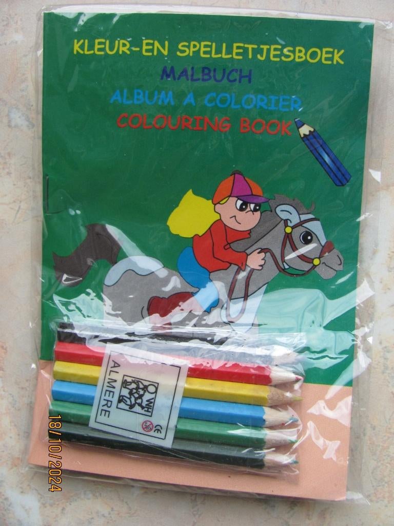 NIEUW in verpakking KLEUR en Spelletjesboek + KLEURPOTLODEN, Kinderen en Baby's, Speelgoed | Educatief en Creatief, Nieuw, Knutselen