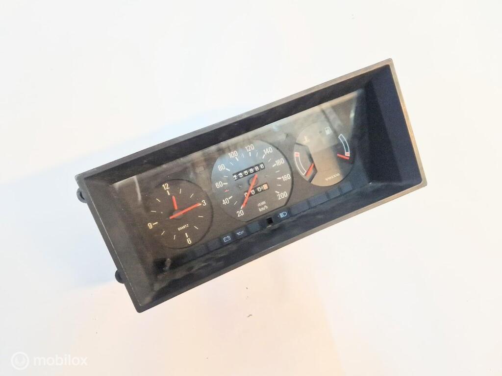 Instrumentenpaneel km teller mechanische Volvo 240, Gebruikt, Ophalen of Verzenden, Volvo, Volvo