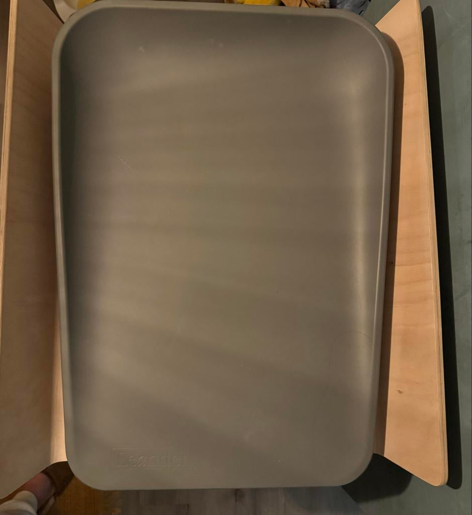 Leander Linea verschoontafel/commode + Matty, Ophalen, Zo goed als nieuw, Minder dan 140 cm, Minder dan 70 cm