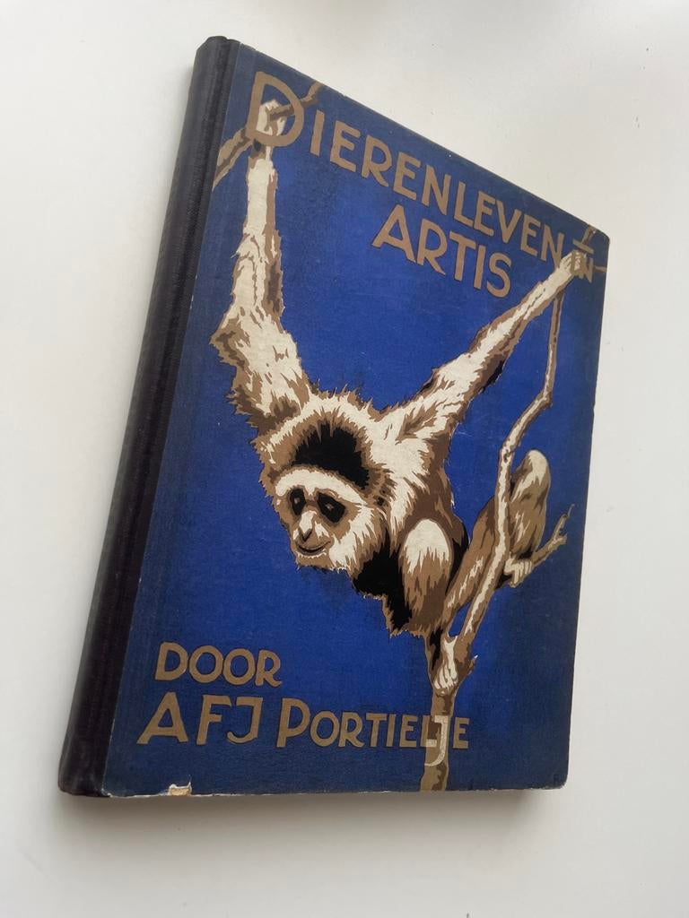 Dierenleven in Artis - Plaatjesalbum, Ophalen of Verzenden, Gelezen, Natuur algemeen