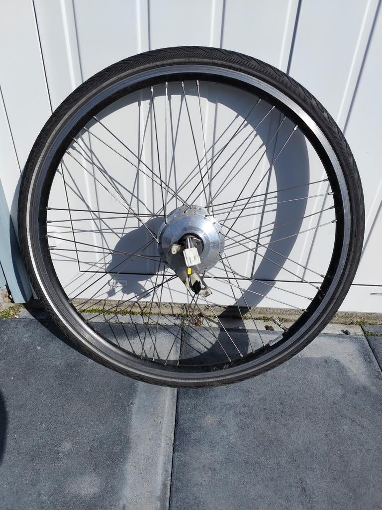 Voorwiel motor 28 inch oa Sparta, Ophalen, Motor