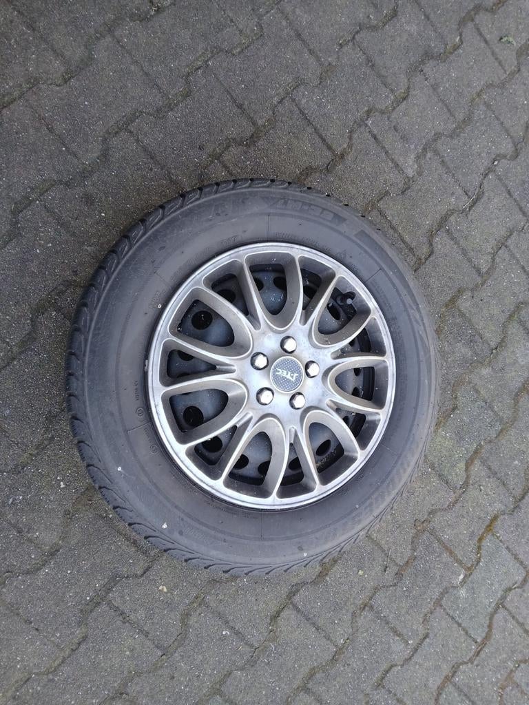 Bridgestone M+S snow banden 195/65R15  5 gaats, Ophalen, 15 inch, Winterbanden, Band(en)