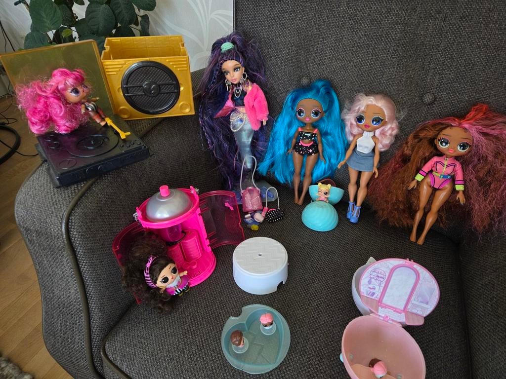 Verzameling LOL poppetjes. OA, 3 groot, 1 zeemeermin,, Verzamelen, Ophalen of Verzenden, Zo goed als nieuw