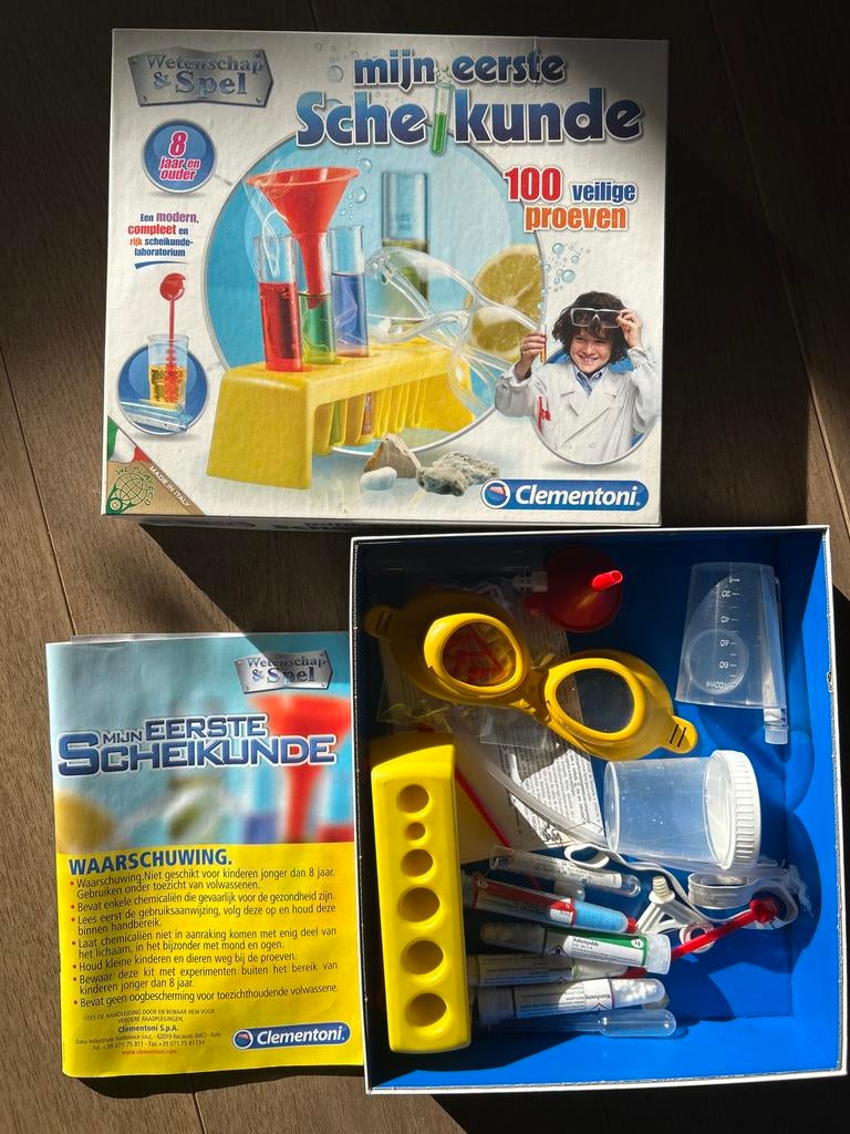 Mijn eerste scheikunde doos Clementoni, Ophalen, Zo goed als nieuw, Ontdekken