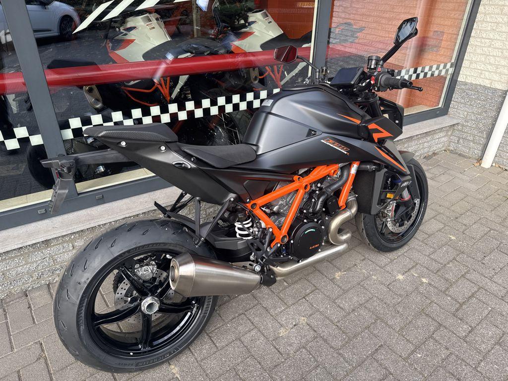 KTM 1390 SUPER DUKE R EVO 2025 - foto 3