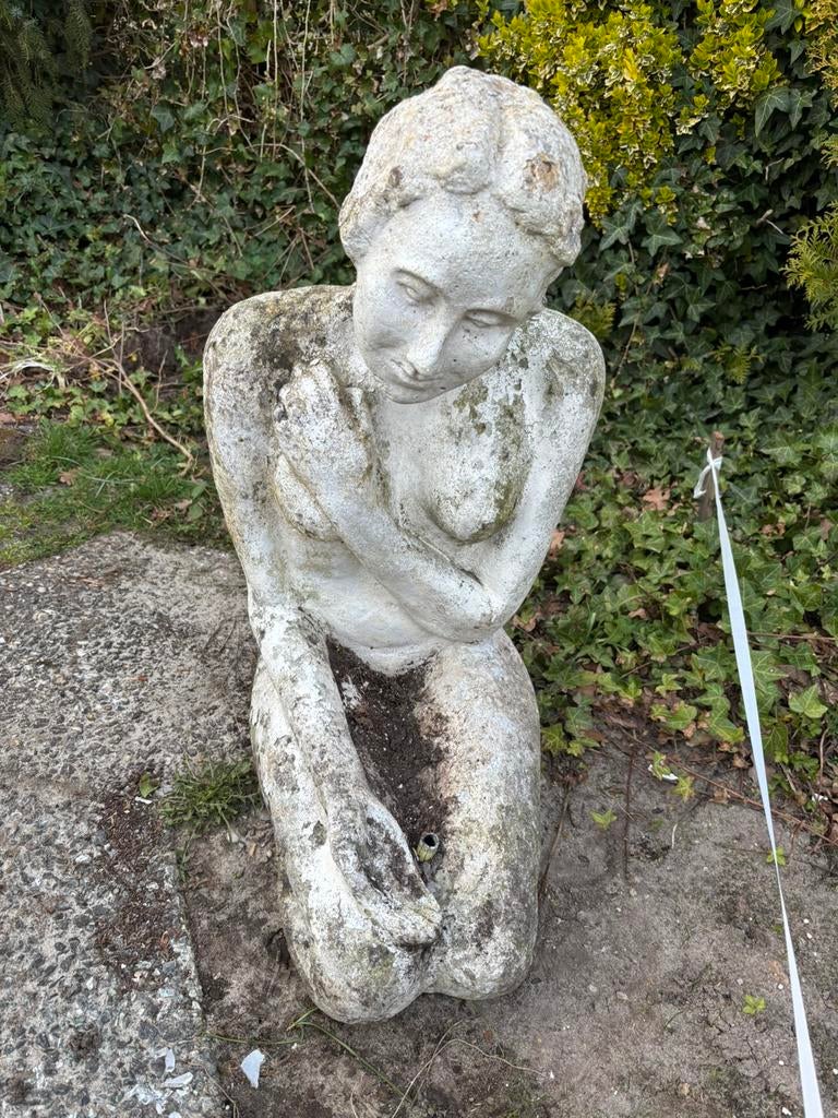 Zwaar Tuinbeeld fontein vrouw, Ophalen, Gebruikt, ., .