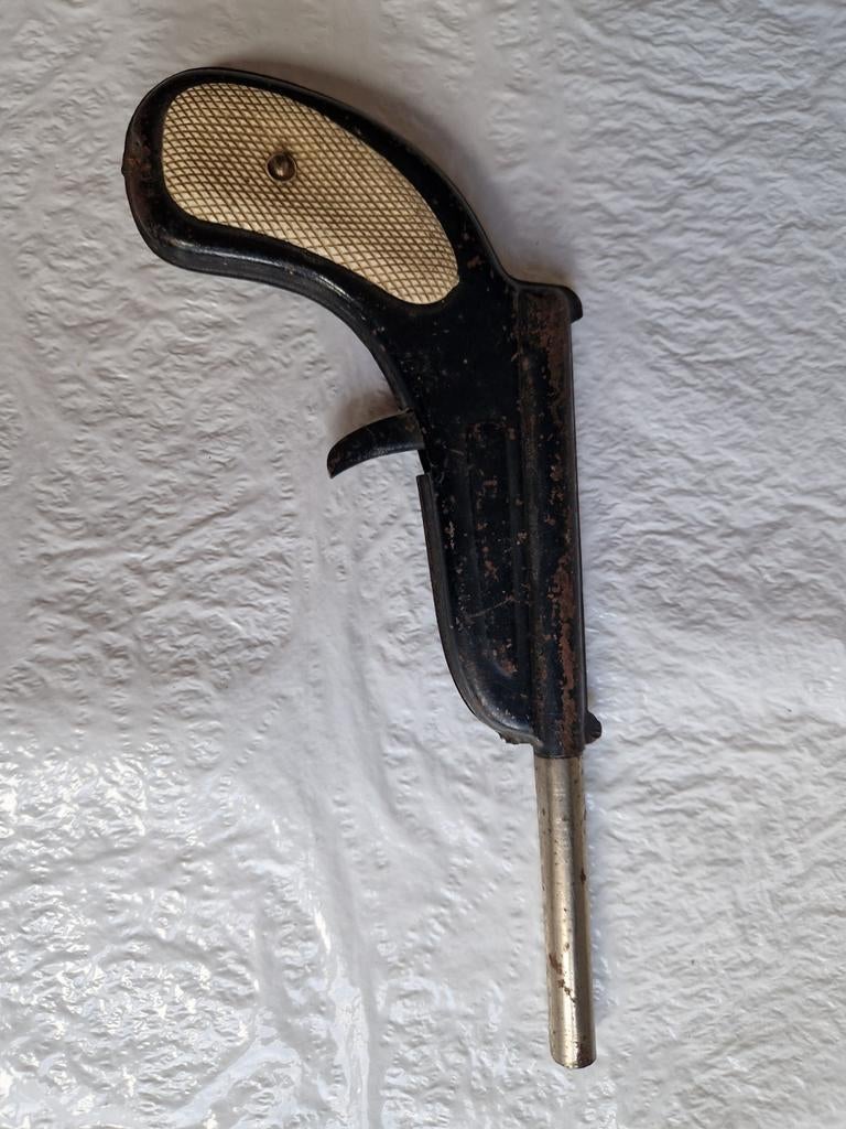 Oud speelgoed pistool, Antiek en Kunst, Antiek | Overige Antiek, Ophalen of Verzenden