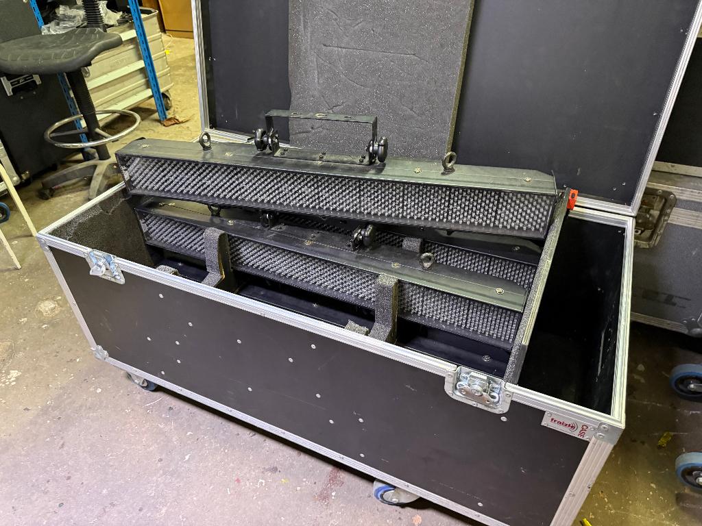 5x Showtec Pixeltrack Pro RGB DMX LED Bar + Flightcase, Muziek en Instrumenten, Licht en Laser, Gebruikt, Licht, Kleur, Stroboscoopeffect