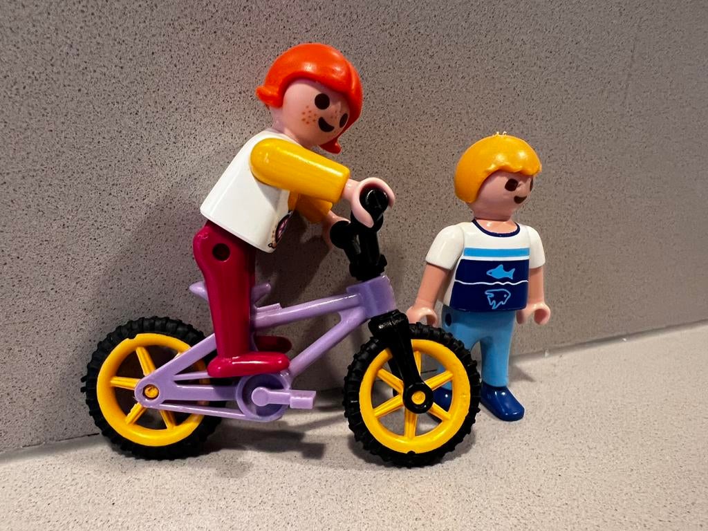 Playmobil Citylife - kinderen met fiets, Ophalen of Verzenden, Gebruikt, Los playmobil