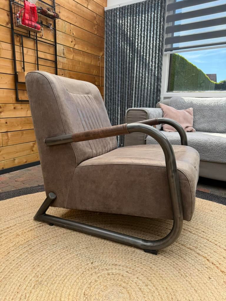 Mooie buffelleren Fauteuil, Ophalen, Zo goed als nieuw, 75 tot 100 cm, 50 tot 75 cm
