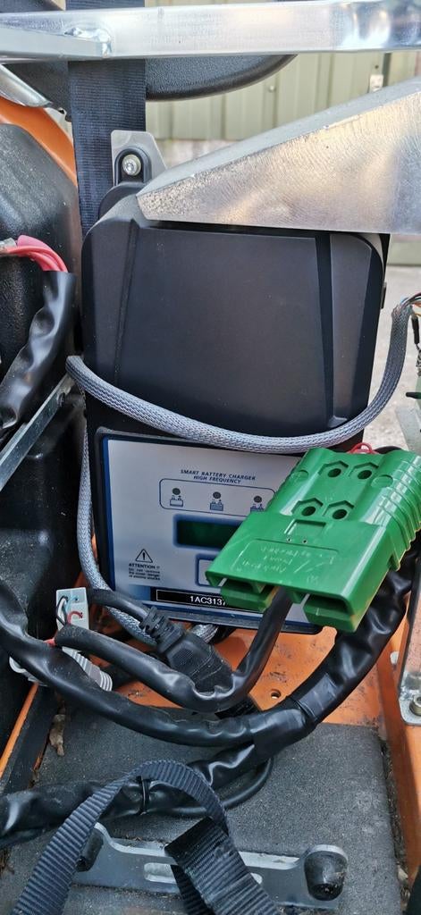 Charger /Lader/ Lithium accu /Estrima Biro, Ophalen