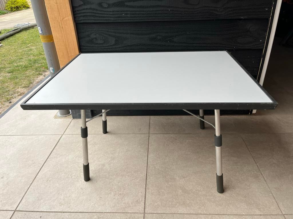 Opvouwbare Campingtafel - Compact en Stevig, Caravans en Kamperen, Kampeermeubelen, Ophalen, Gebruikt, Campingtafel