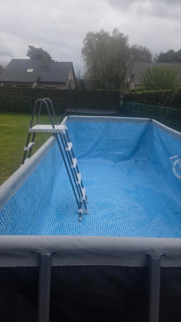 Intex zwembad 5.5m x 2.75 x 132 (FACTUUR AANWEZIG), 200 tot 300 cm, Zo goed als nieuw, Rechthoekig, Ophalen