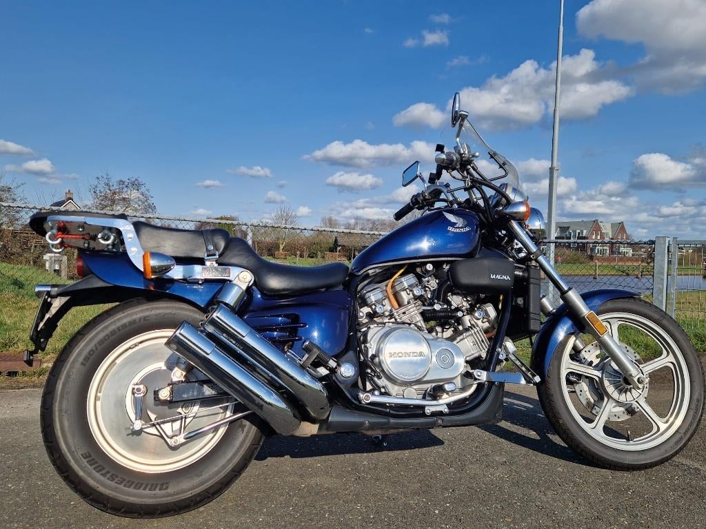 Honda Super Magna, Cardan-aandrijving, 4 cilinders, Particulier, Meer dan 35 kW