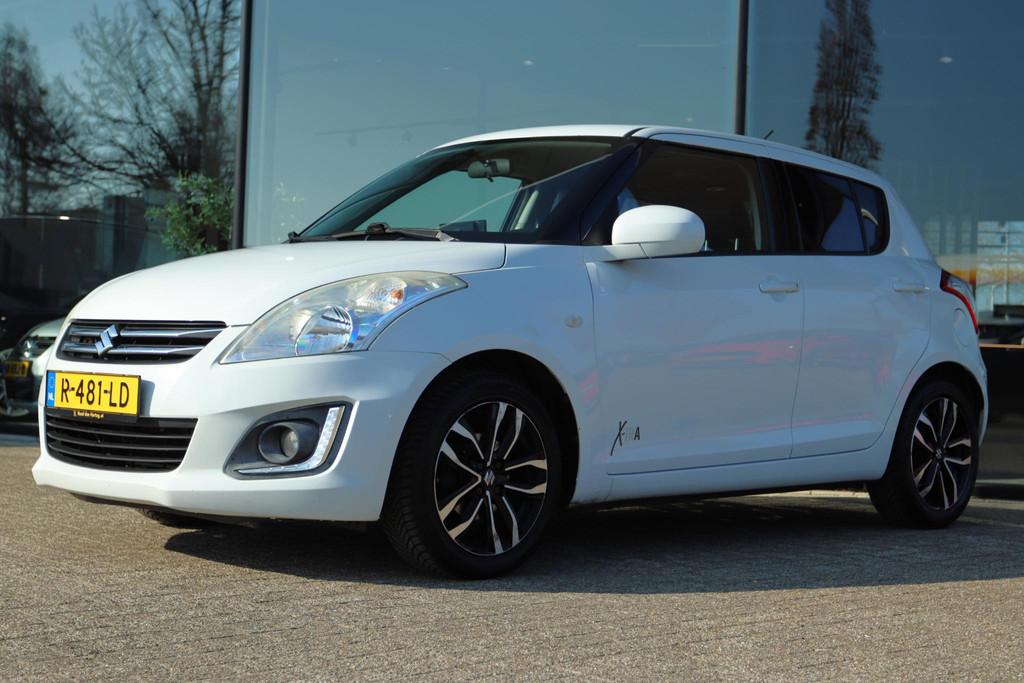 SUZUKI SWIFT 1.2 COMFORT EASSS X-TRA | CARPLAY | CRUISE | ST, Auto's, Voorwielaandrijving, Euro 5, Stof, Gebruikt