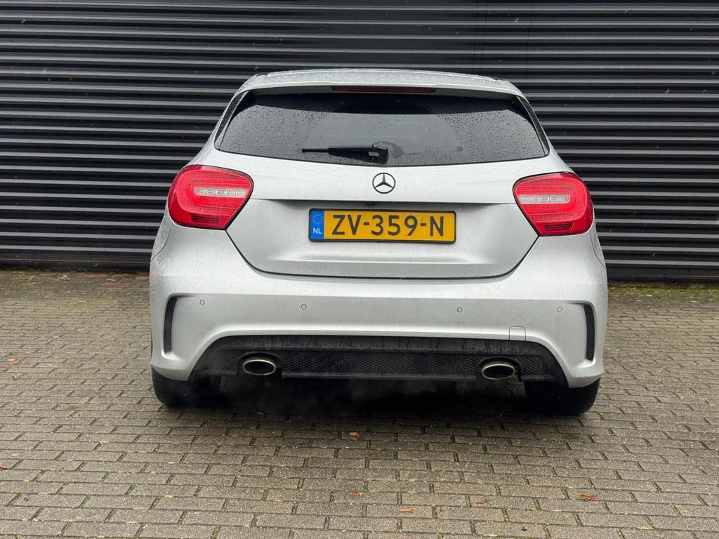 Mercedes-Benz A-klasse A 180 Ambition AMG | PANO | Stoelverw, Auto's, Gebruikt, 4 cilinders, Lichtsensor, 122 pk