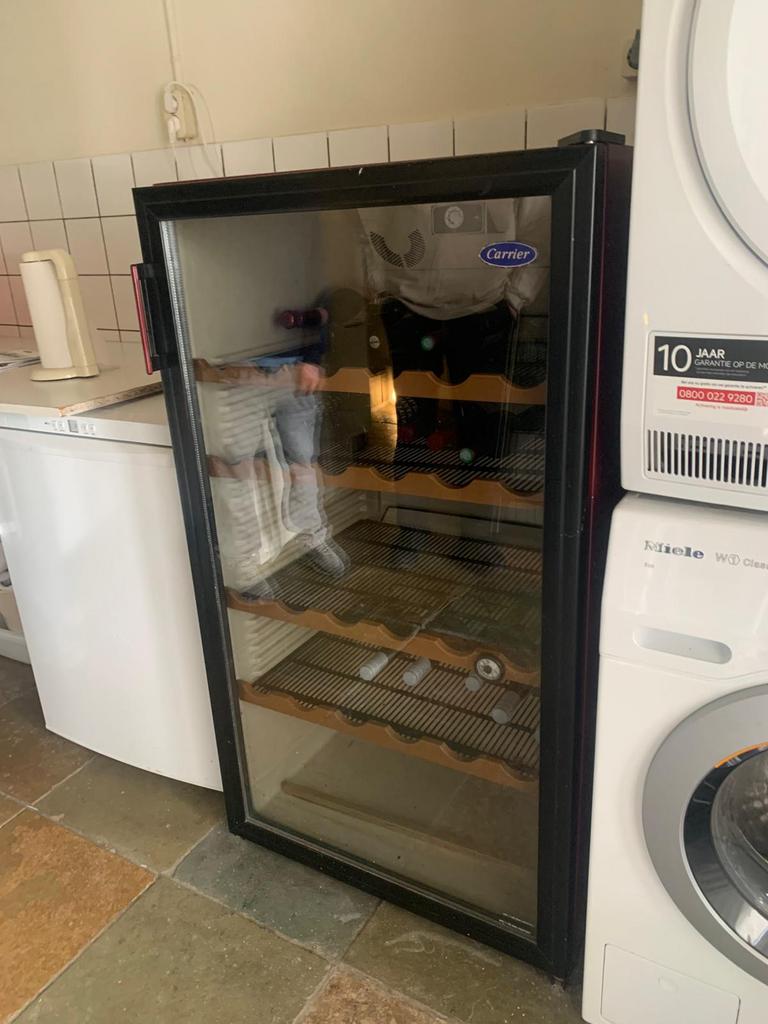 Wijnkoelkast carrier, Witgoed en Apparatuur, Koelkasten en IJskasten, Ophalen, 120 tot 140 cm, 60 cm of meer, Minder dan 75 liter