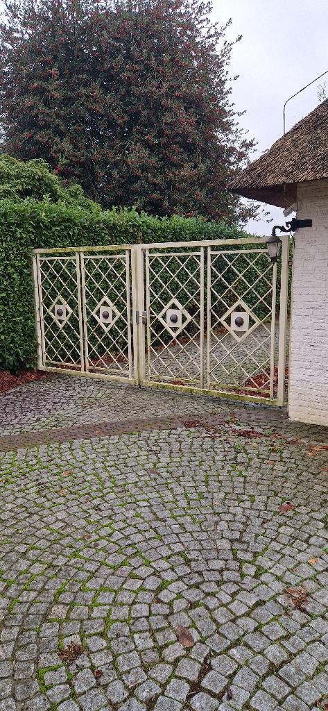 Ijzeren poorten en hekwerk., Met poort, Gebruikt, Ophalen of Verzenden, Sierhekwerk
