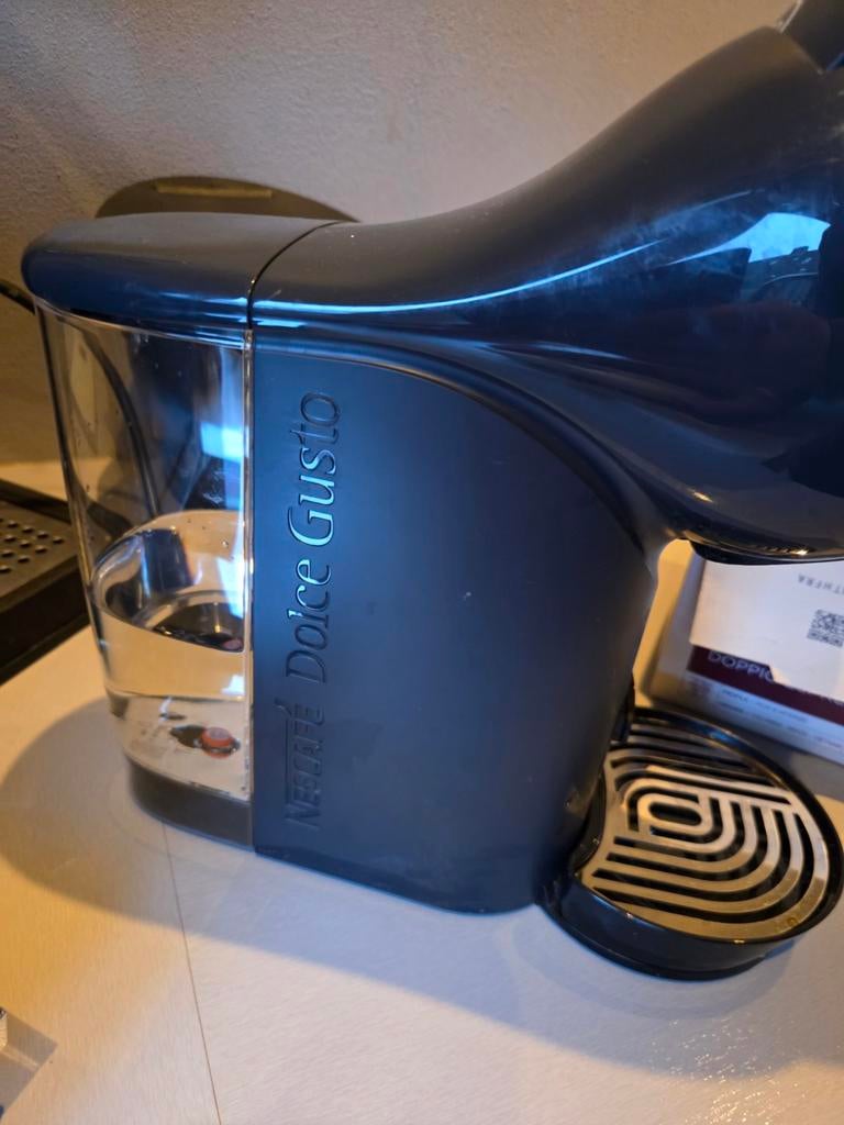 Nescafé Dolce Gusto koffiezetapparaat van merk krups, Witgoed en Apparatuur, Koffiezetapparaten, Ophalen of Verzenden, Koffiemachine