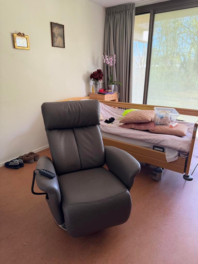 Relax/sta op stoel elektrisch nieuw, Ophalen of Verzenden, Nieuw, Leer, 75 tot 100 cm