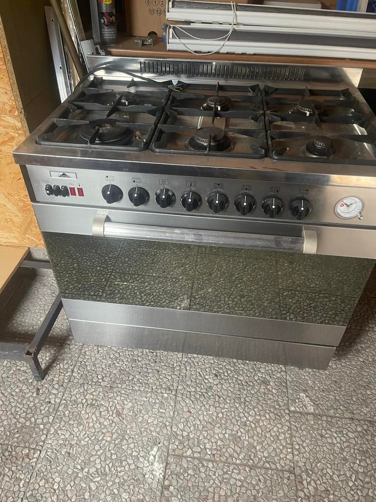 Vrijstaand Gasfornuis met Oven - 6 Pitten, Witgoed en Apparatuur, Ophalen, Gebruikt, 60 cm of meer, Gas