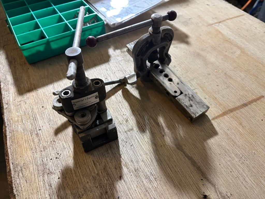 Flaring tool / felsapparaat voor bv remleidingen, Ophalen of Verzenden, Gebruikt