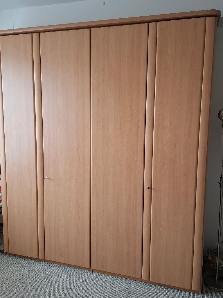 Linnenkast, Ophalen, Gebruikt, 200 cm of meer, 200 cm of meer