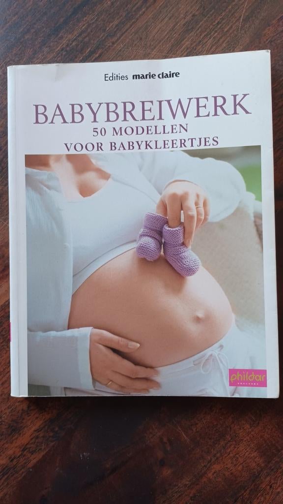 Phildar, babykleertjes breien,  50 patronen, Hobby en Vrije tijd, Breien en Haken, Ophalen of Verzenden, Zo goed als nieuw, Breien