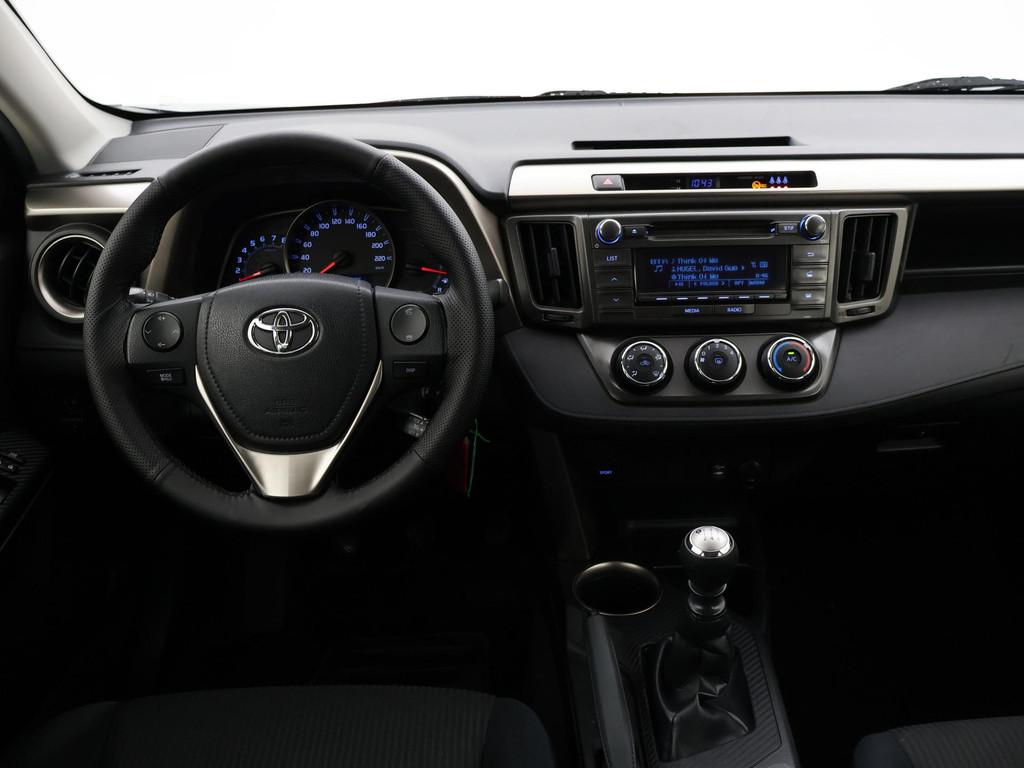 Toyota RAV4 2.0 152 PK 4WD HANDGESCHAKELD + TREKHAAK 2000 KG, Stof, Gebruikt, Euro 6, 4 cilinders