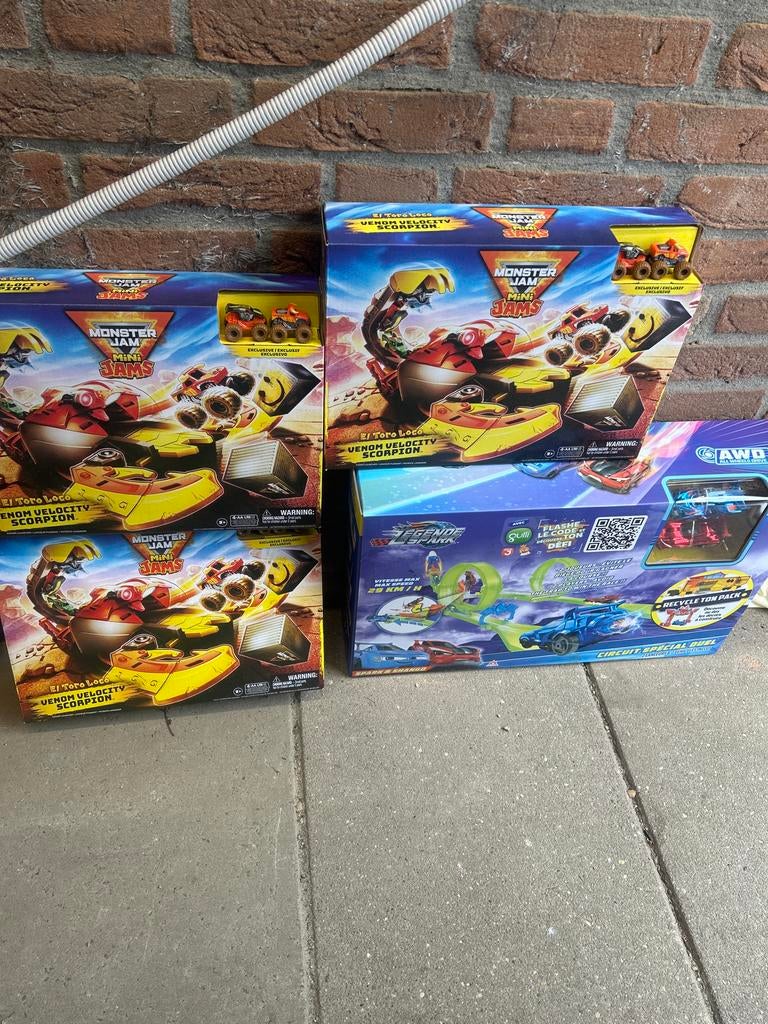 Nieuwe Monster Jam Mini Jams El Toro Loco Scorpion sets, Ophalen of Verzenden, Nieuw