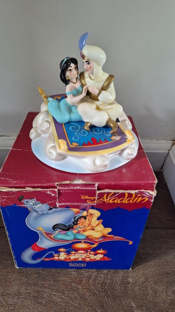 Vintage Disney Aladdin en Jasmin muziekdoos schmid, Ophalen of Verzenden, Overige figuren, Zo goed als nieuw, Beeldje of Figuurtje