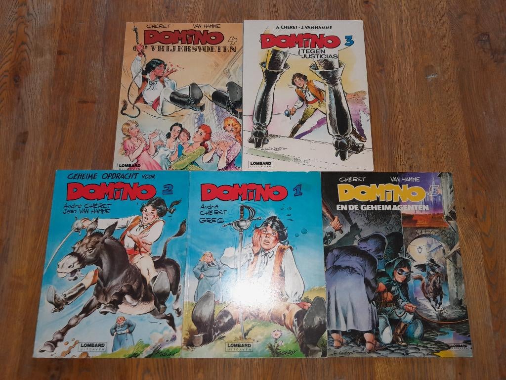 Stripboeken, Domino, Meerdere stripboeken, Ophalen of Verzenden, Gelezen