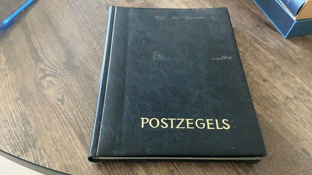 Super mooie verzameling velletjes “Breughel” (11), Ophalen of Verzenden, Buitenland