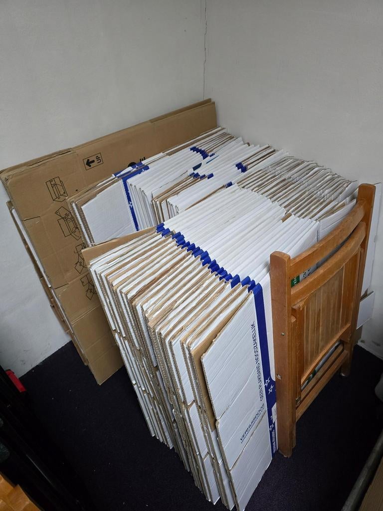 Verhuisdozen, Doe-het-zelf en Verbouw, Kratten en Dozen, Ophalen, Opvouwbaar, 50 tot 75 cm, Minder dan 40 cm