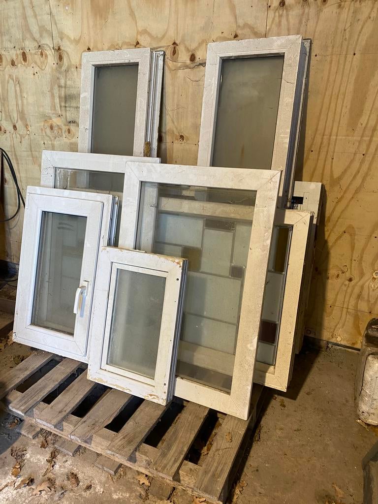 Kunststof kozijnen, Kunststof, Raamkozijn, Ophalen of Verzenden, Zo goed als nieuw