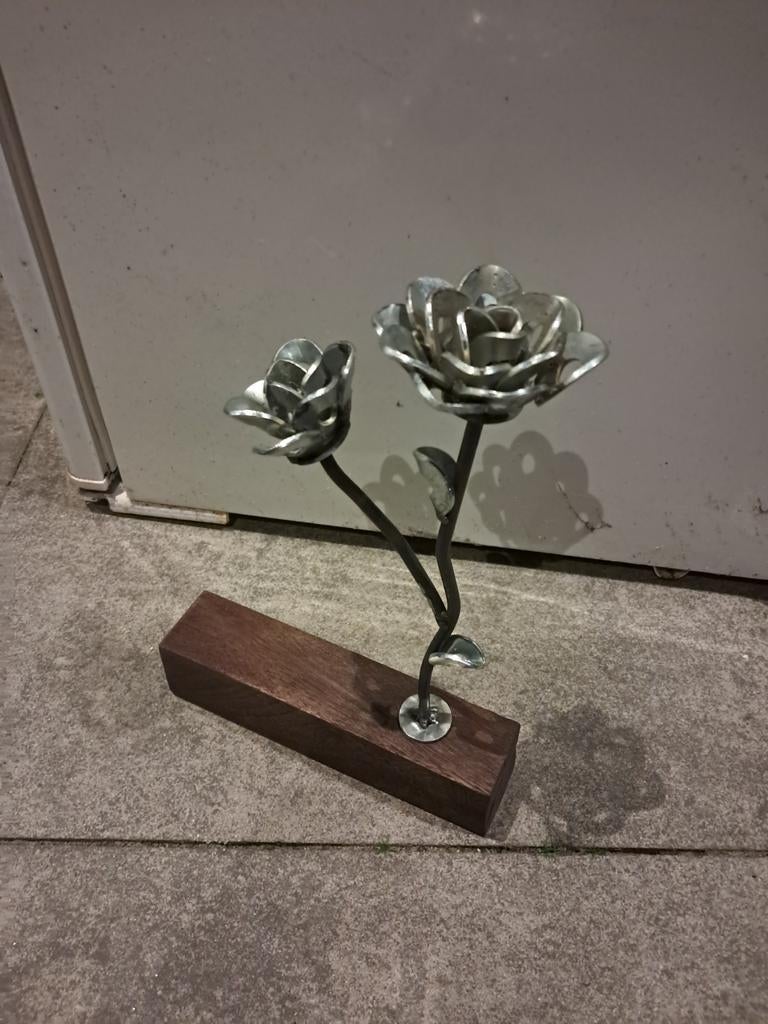 Handgemaakte metalen roos – uniek en op aanvraag, Verzamelen, Beelden en Beeldjes, Nieuw, Overige typen, Ophalen of Verzenden