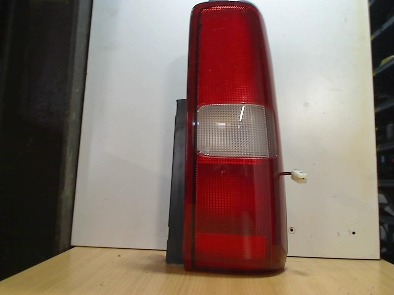 Achterlicht Rechts Suzuki Jimny Hardtop (1998-09/2001-01), Gebruikt, Suzuki Deutschland GmbH, Kontakt@suzuki.de, Suzuki-Allee 7, Bensheim 64625, , Duitsland