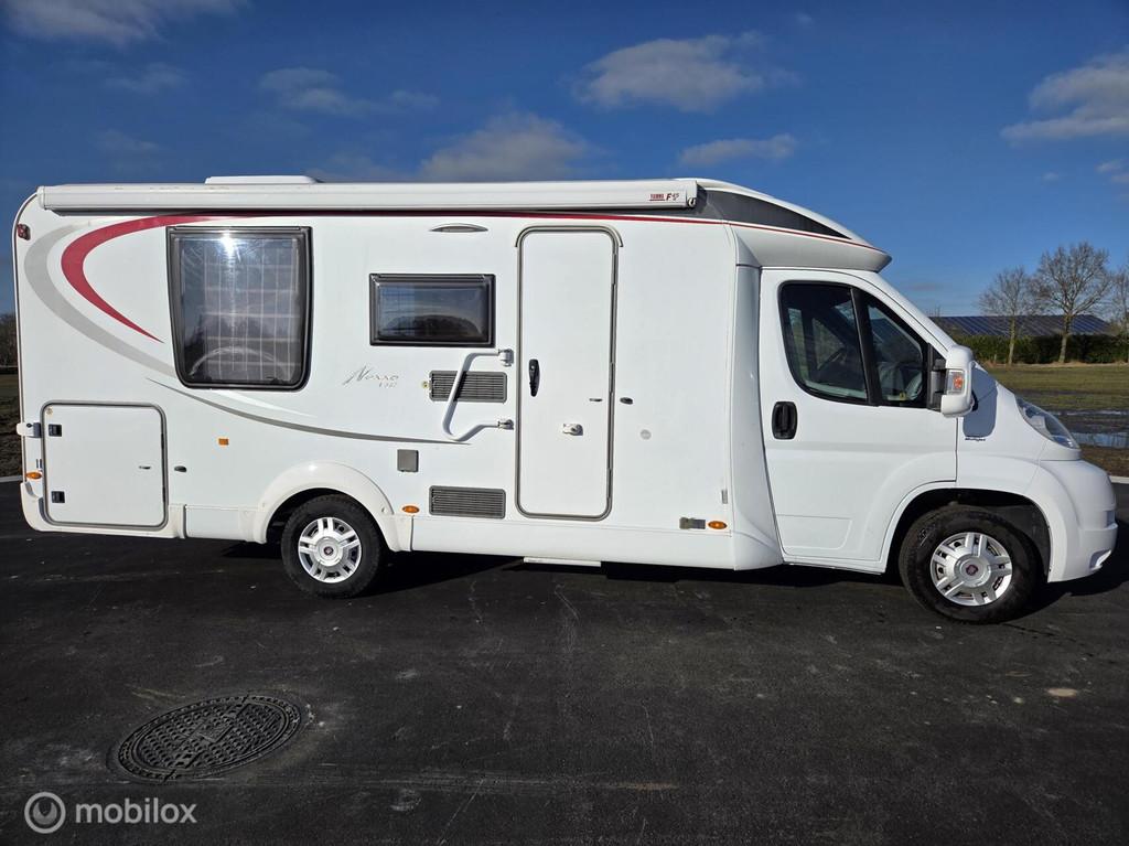 Bürstner Nexxo T687 2010 Queensbed☆2x airco, Solar, 131pk, Caravans en Kamperen, Campers, Afzuigkap, Luifel, Bedrijf, Bürstner