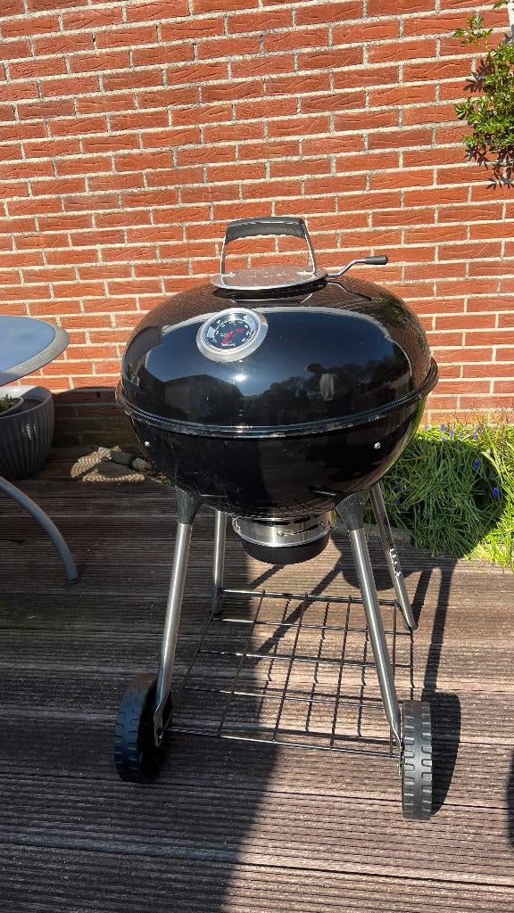 NAPOLEON Premium Houtskool Kettle 57 cm, Tuin en Terras, Houtskoolbarbecues, Ophalen, Zo goed als nieuw, Napoleon