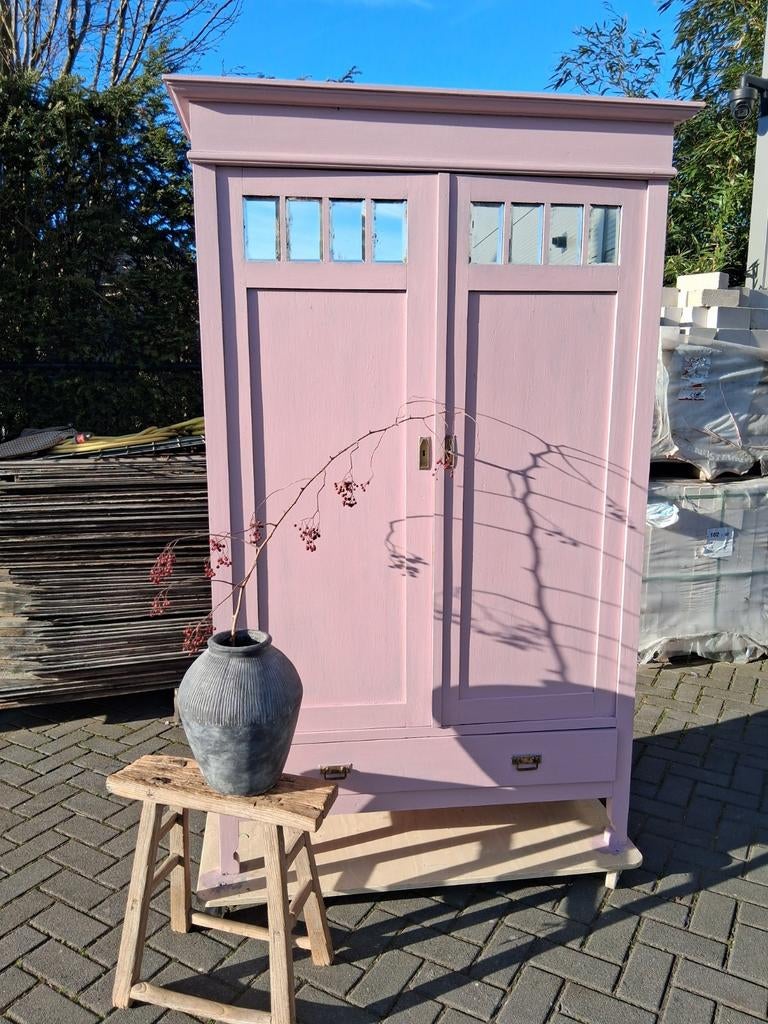 Buffetkast broodkast kledingkast, Kinderen en Baby's, Kinderkamer | Commodes en Kasten, Ophalen, 50 tot 70 cm, 105 cm of meer