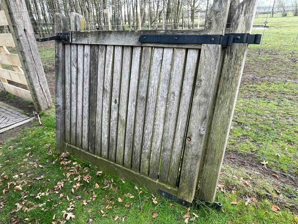 Eiken Hekwerk/ poort voor weiland of oprit, Ophalen, Met poort, Gebruikt, Tuinhek