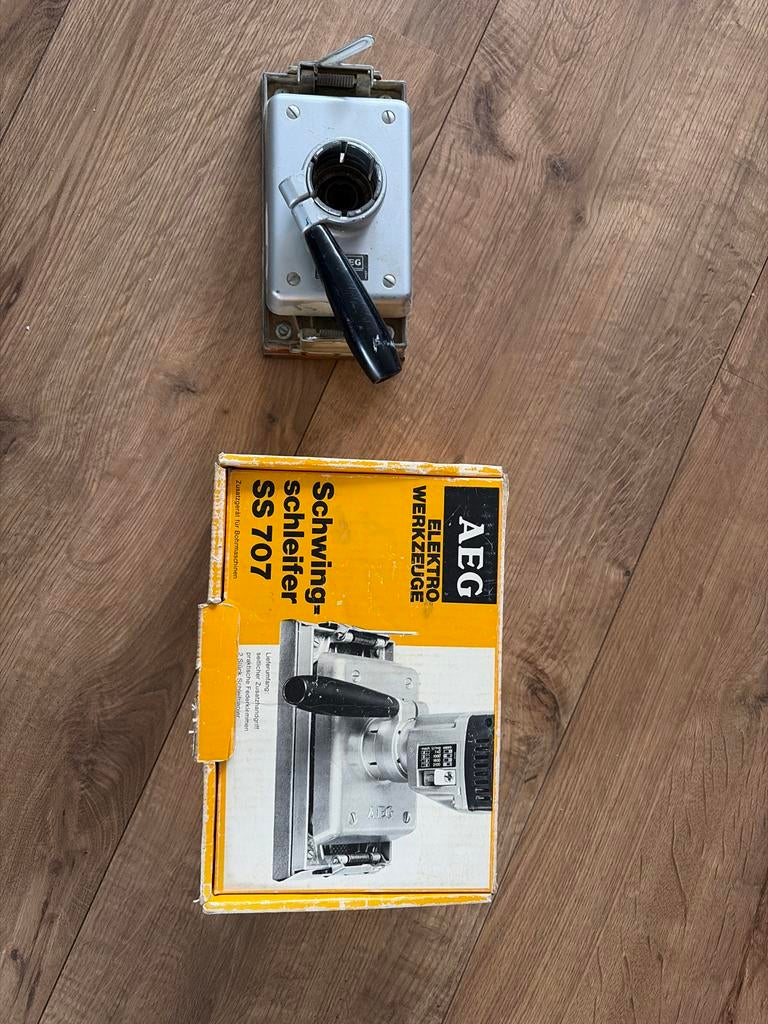 AEG Schwing-schleifer SS 707 - Vintage vlakschuurmachine, Doe-het-zelf en Verbouw, Ophalen of Verzenden, Gebruikt, Minder dan 600 watt