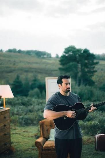 Dotan Hedon 17 oktober - little light in the dark, Eén persoon